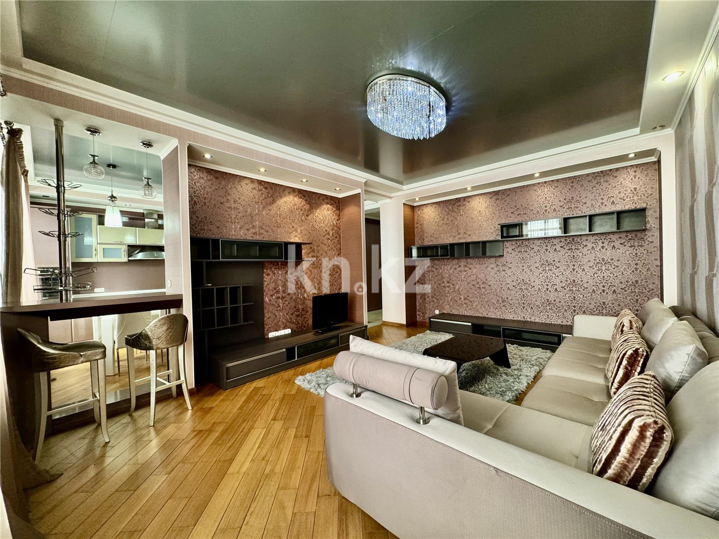 Продажа 6-комнатной квартиры, 227 м², ул. Ерубаева, дом  50/6 в Караганде - фото 4