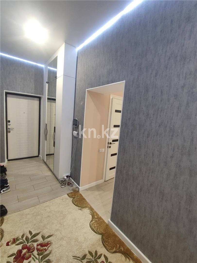 Продажа 3-комнатной квартиры, 100 м², ул. Таттимбета, дом  19/14 в Караганде - фото 13