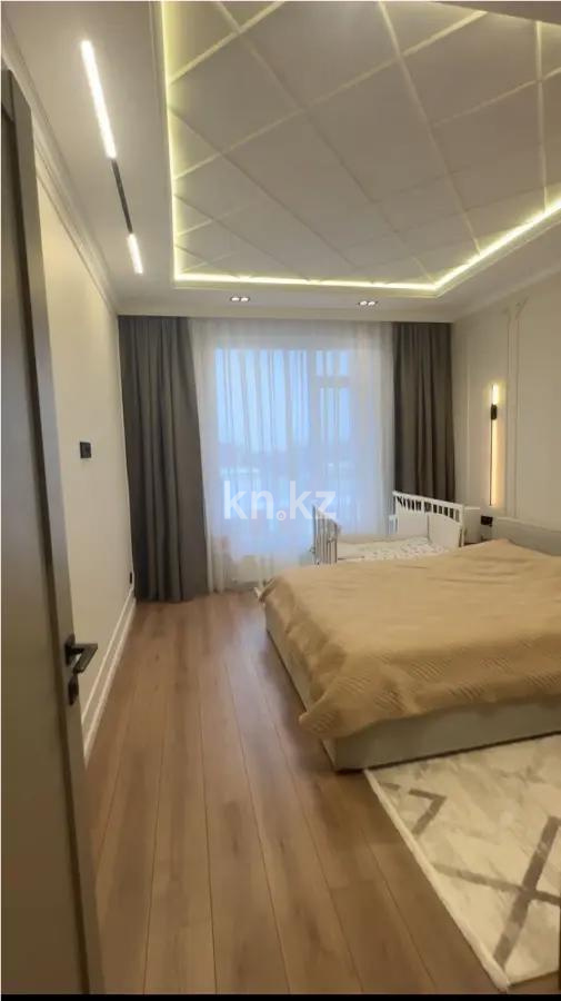 Продажа 2-комнатной квартиры, 64 м², ул. Омарова, дом  12в в Астане - фото 2