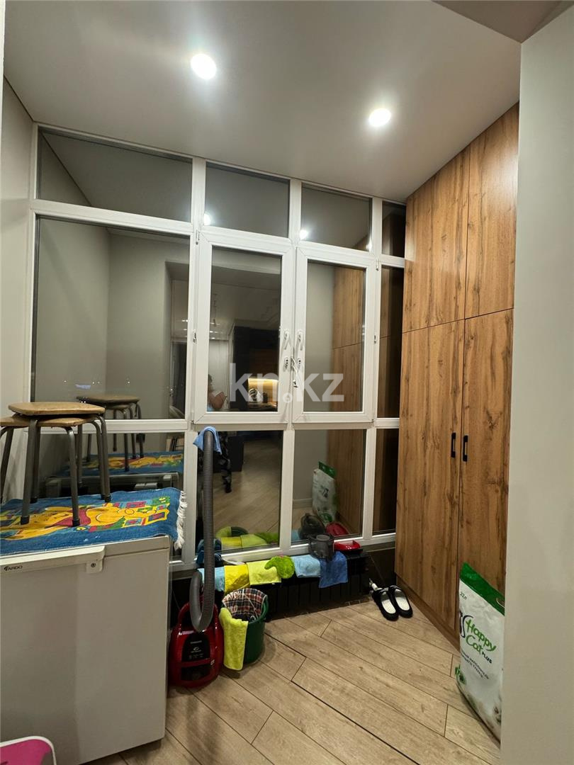 Продажа 4-комнатной квартиры, 103 м², пр. Республики, дом  участок 1/7 в Караганде - фото 7