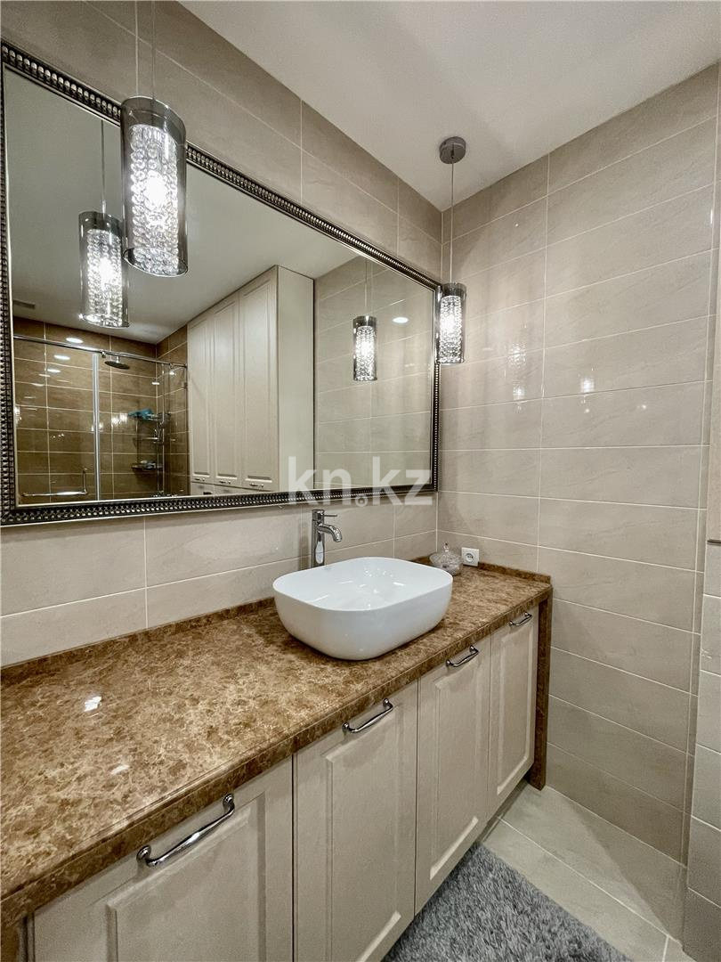 Продажа 7-комнатной квартиры, 178 м², мкр-н Гульдер-1 в Караганде - фото 25