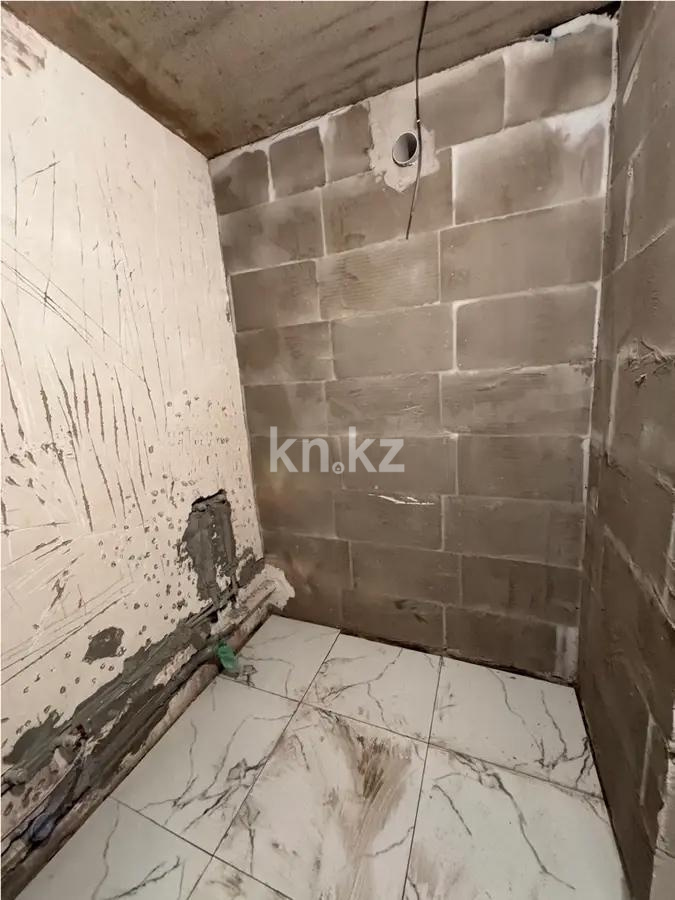 Продажа 1-комнатной квартиры, 31 м², пр. Аль-Фараби, дом  76 в Астане - фото 2