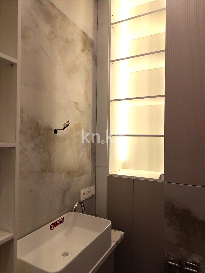 Продажа 4-комнатной квартиры, 121 м² в Караганде - фото 18