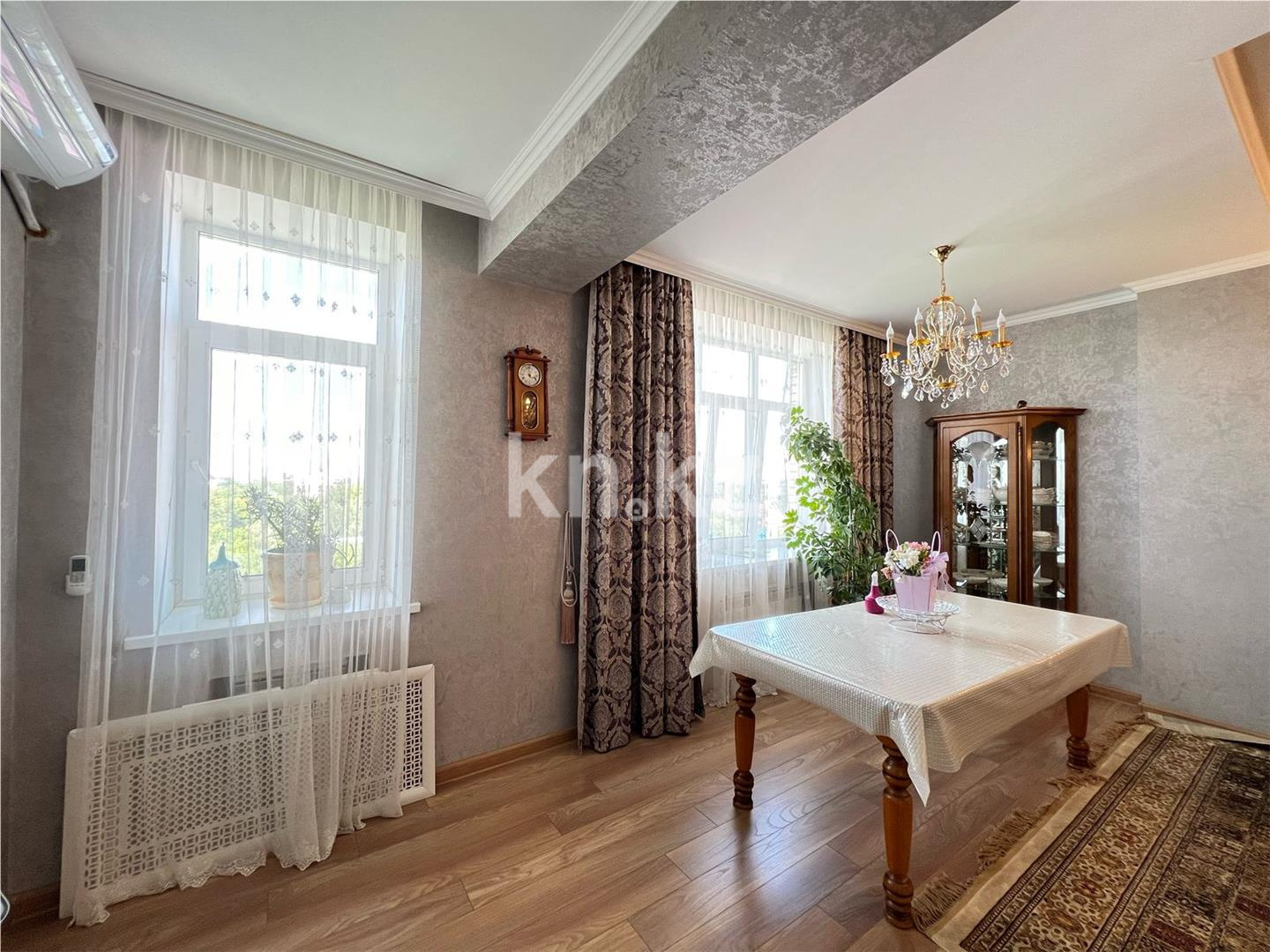 Продажа 3-комнатной квартиры, 127 м², ул. Аманжолова, дом  96/1 в Караганде - фото 3