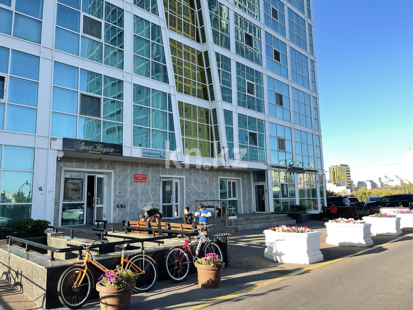 Продажа 4-комнатной квартиры, 142 м², ул. Желтоксан, дом  2/1 в Астане - фото 36