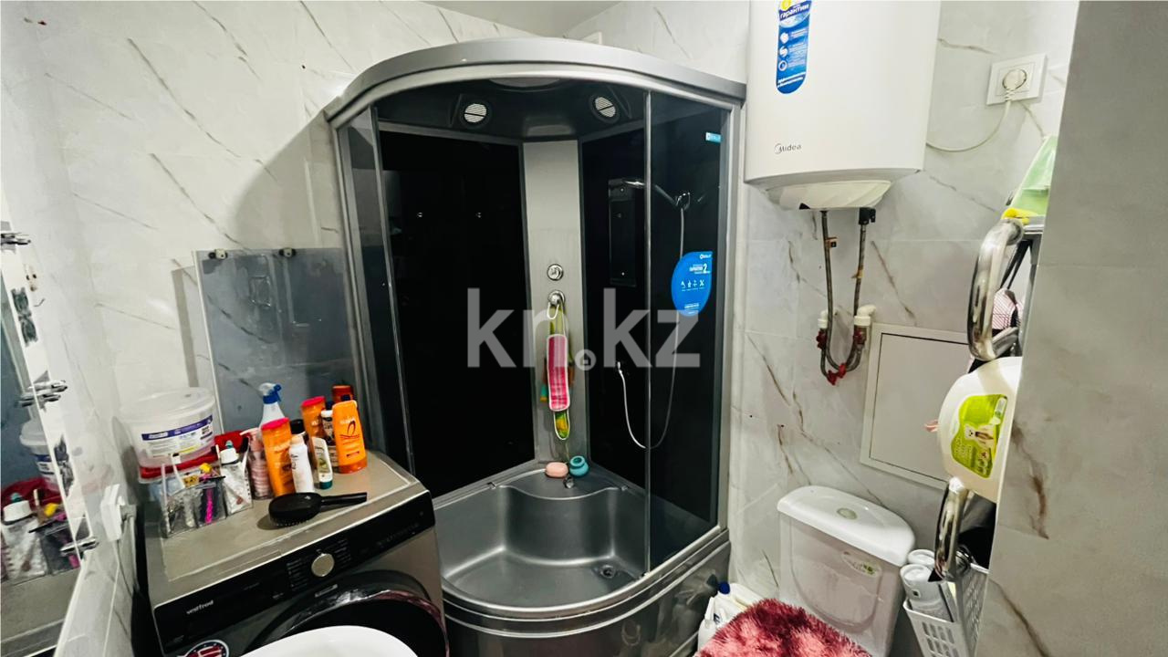 Продажа 3-комнатной квартиры, 57 м², мкр-н 14, дом  22 в Караганде - фото 10