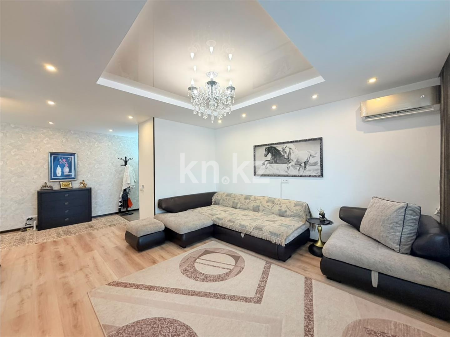 Продажа 4-комнатной квартиры, 107.6 м² в Астане - фото 3