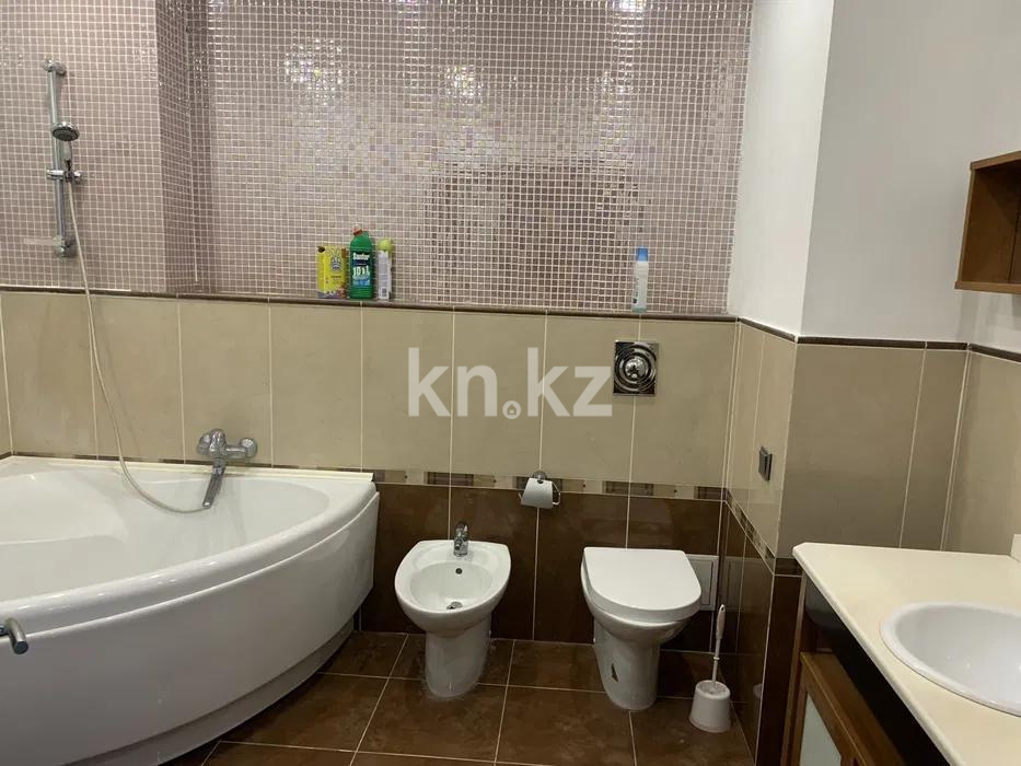 Продажа 3-комнатной квартиры, 138 м², ул. Хусаинова, дом  225 в Алматы - фото 3