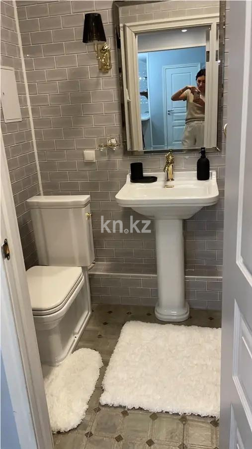 Продажа 3-комнатной квартиры, 83.3 м², ул. Жарокова, дом  230 в Алматы - фото 4