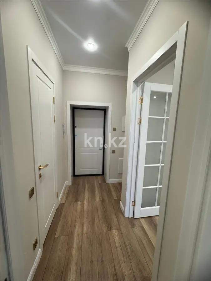 Продажа 1-комнатной квартиры, 40 м², ул. Нажимеденова, дом  28 в Астане - фото 4