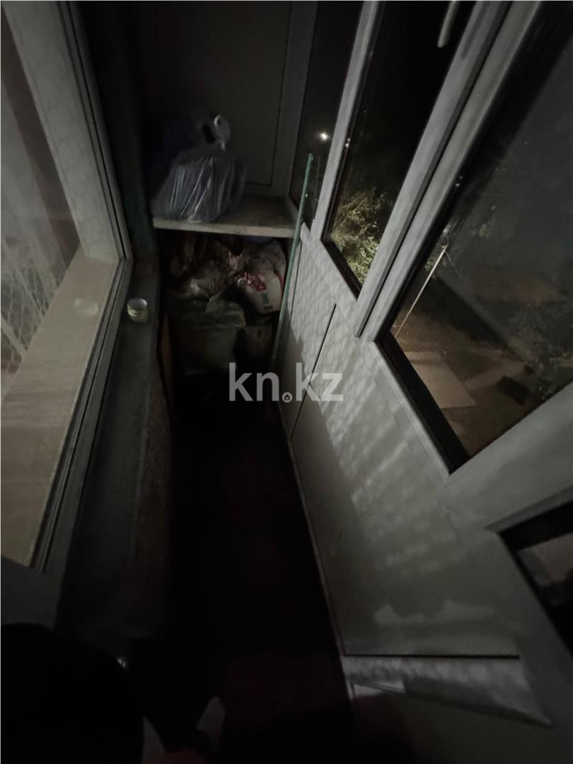 Продажа 3-комнатной квартиры, 64 м², мкр-н 22 в Караганде - фото 17