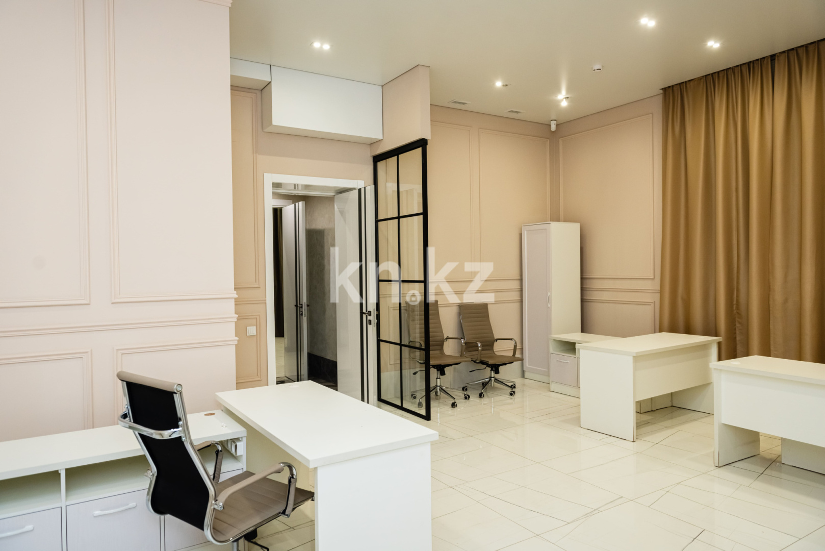 Продажа , 300 м², ул. Муканова, дом  53 в Караганде - фото 20