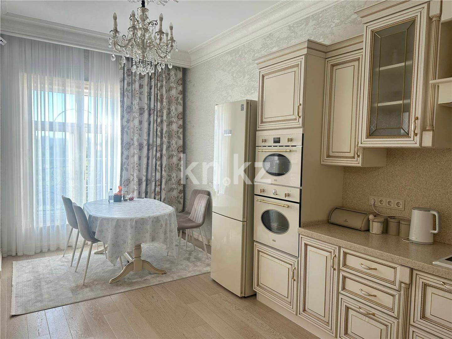 Продажа 4-комнатной квартиры, 220 м² в Астане - фото 9