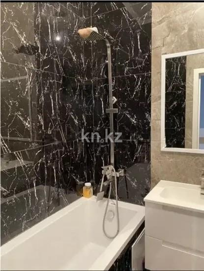 Продажа 1-комнатной квартиры, 39 м², ул. Орынбор, дом  12 в Астане - фото 3