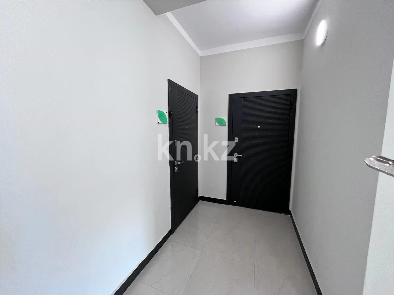 Продажа 2-комнатной квартиры, 52 м², ул. Муканова в Караганде - фото 30