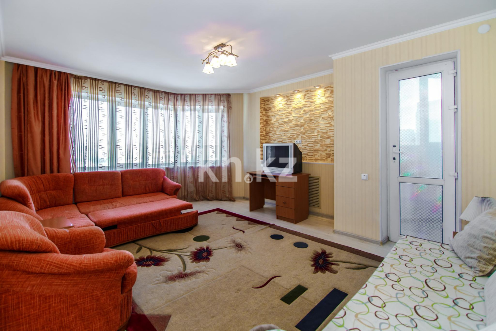 Аренда 1-комнатной квартиры посуточно, 50 м² в Астане - фото 2