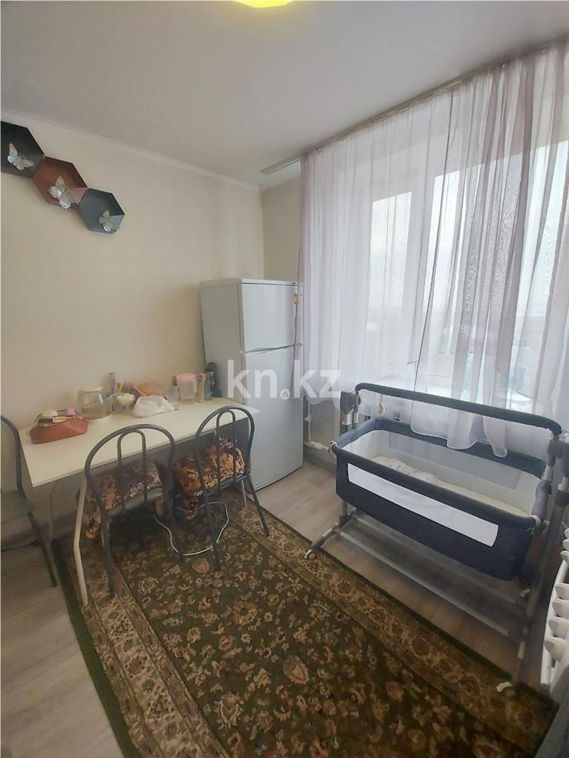 Продажа 1-комнатной квартиры, 34 м², 15 мкр., дом  26/3 в Караганде - фото 4