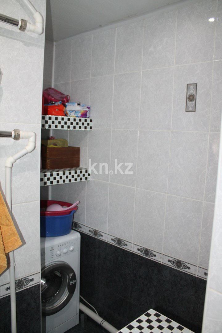 Продажа 4-комнатной квартиры, 76 м², мкр-н Гульдер-1, дом  18 в Караганде - фото 15