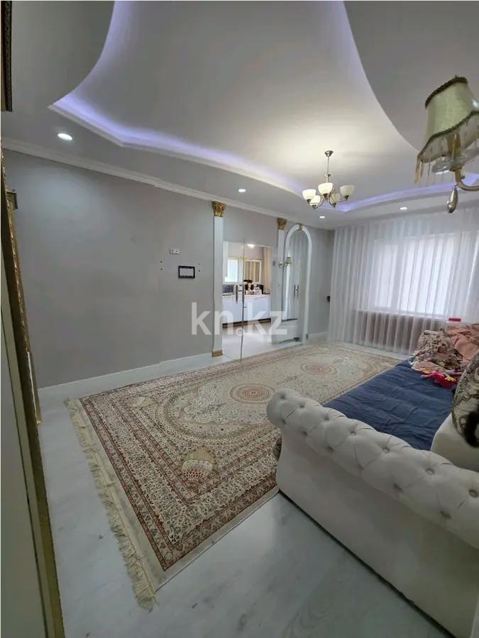 Продажа 2-комнатной квартиры, 60 м², ул. Сауран, дом  3/1 в Астане