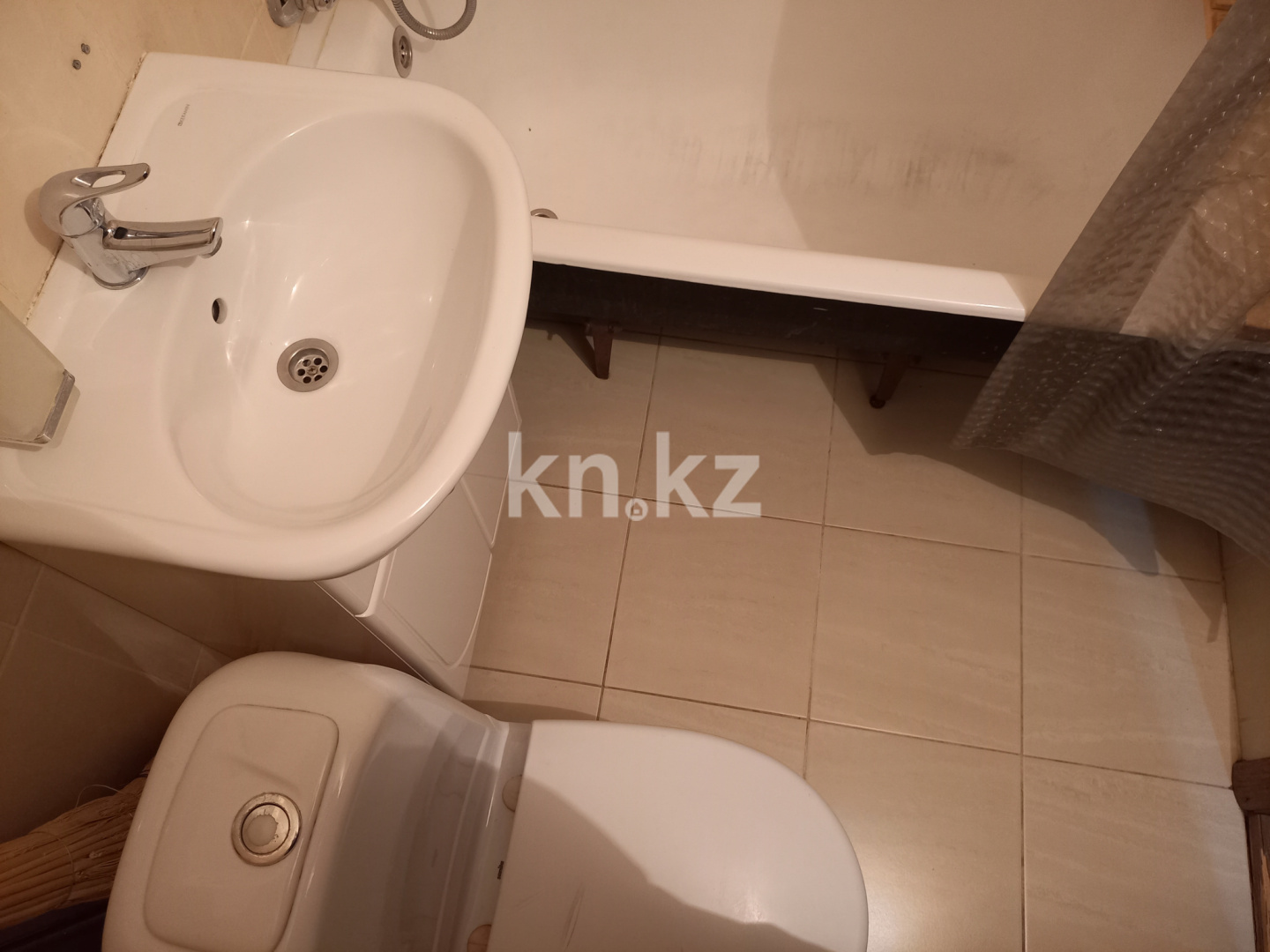 Продажа 2-комнатной квартиры, 45 м² в Алматы - фото 17