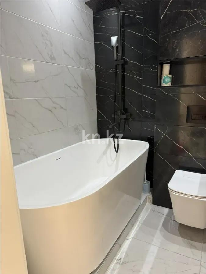 Продажа 3-комнатной квартиры, 72.4 м², ул. Утепова, дом  20 в Алматы - фото 4