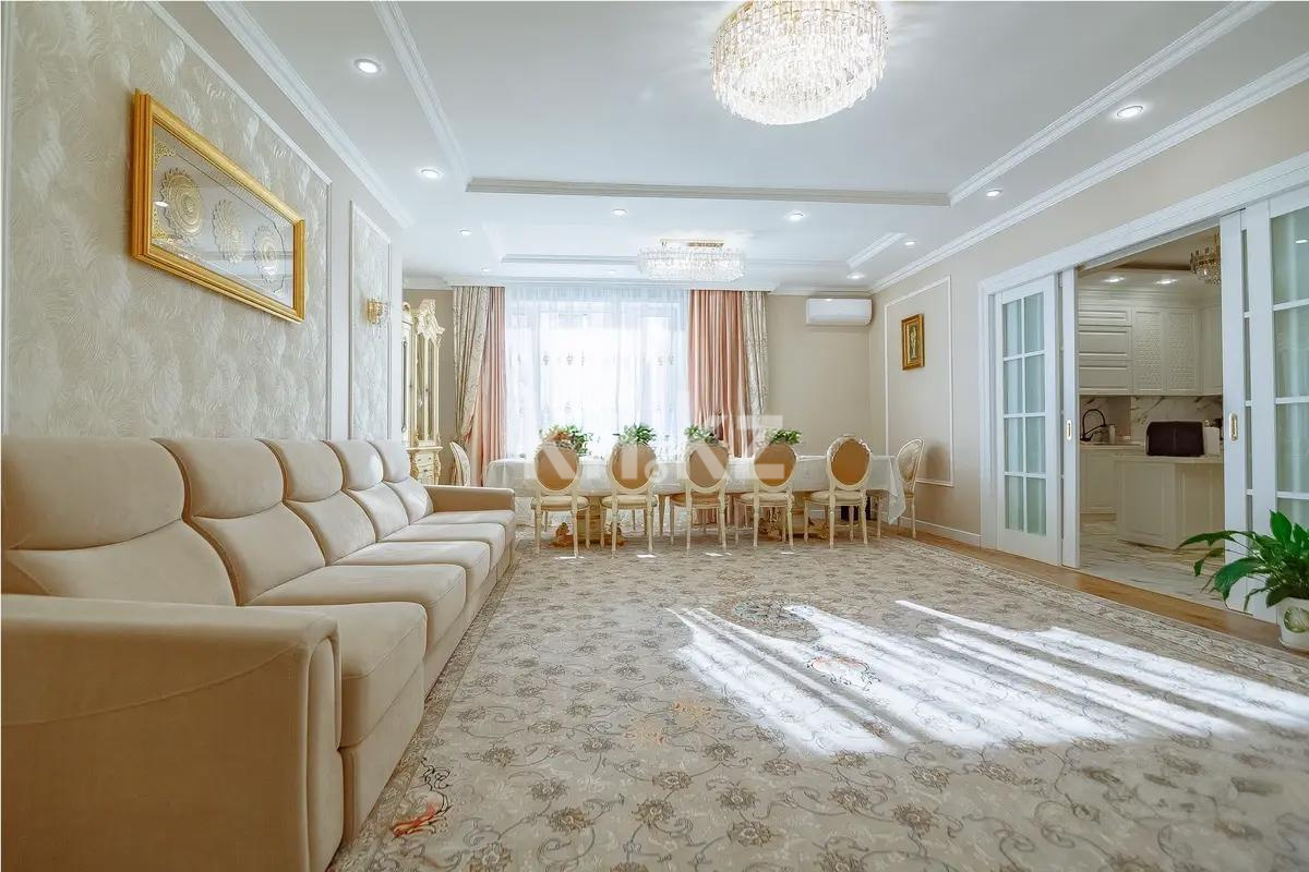 Продажа 4-комнатной квартиры, 140 м² в Астане
