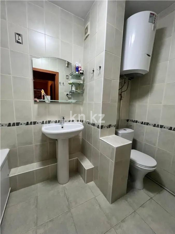 Продажа 2-комнатной квартиры, 52 м², ул. Язева, дом  10 в Караганде - фото 4