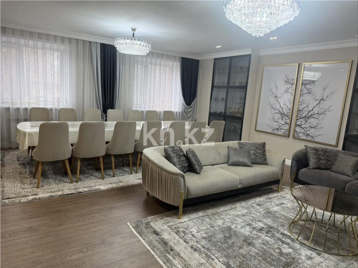 Продажа 4-комнатной квартиры, 170 м² в Караганде