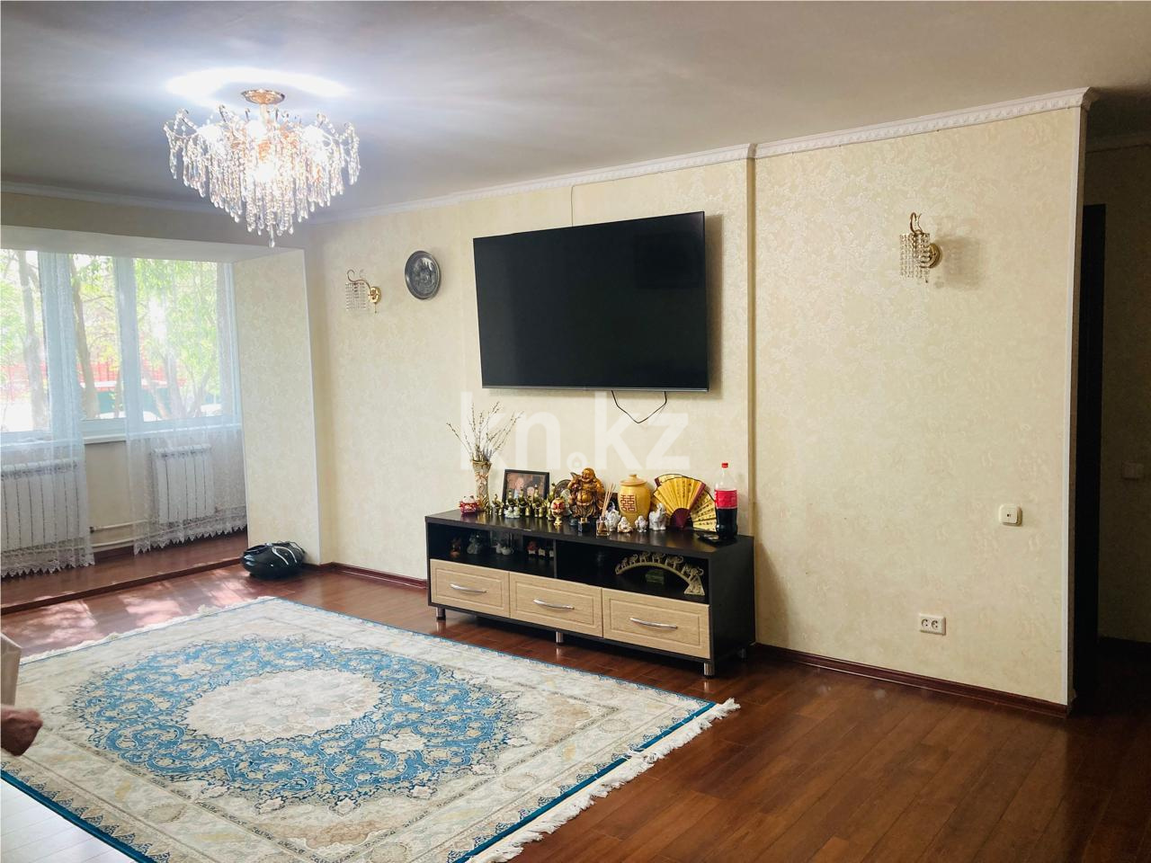 Продажа 4-комнатной квартиры, 83 м², ул. Муканова в Караганде - фото 2