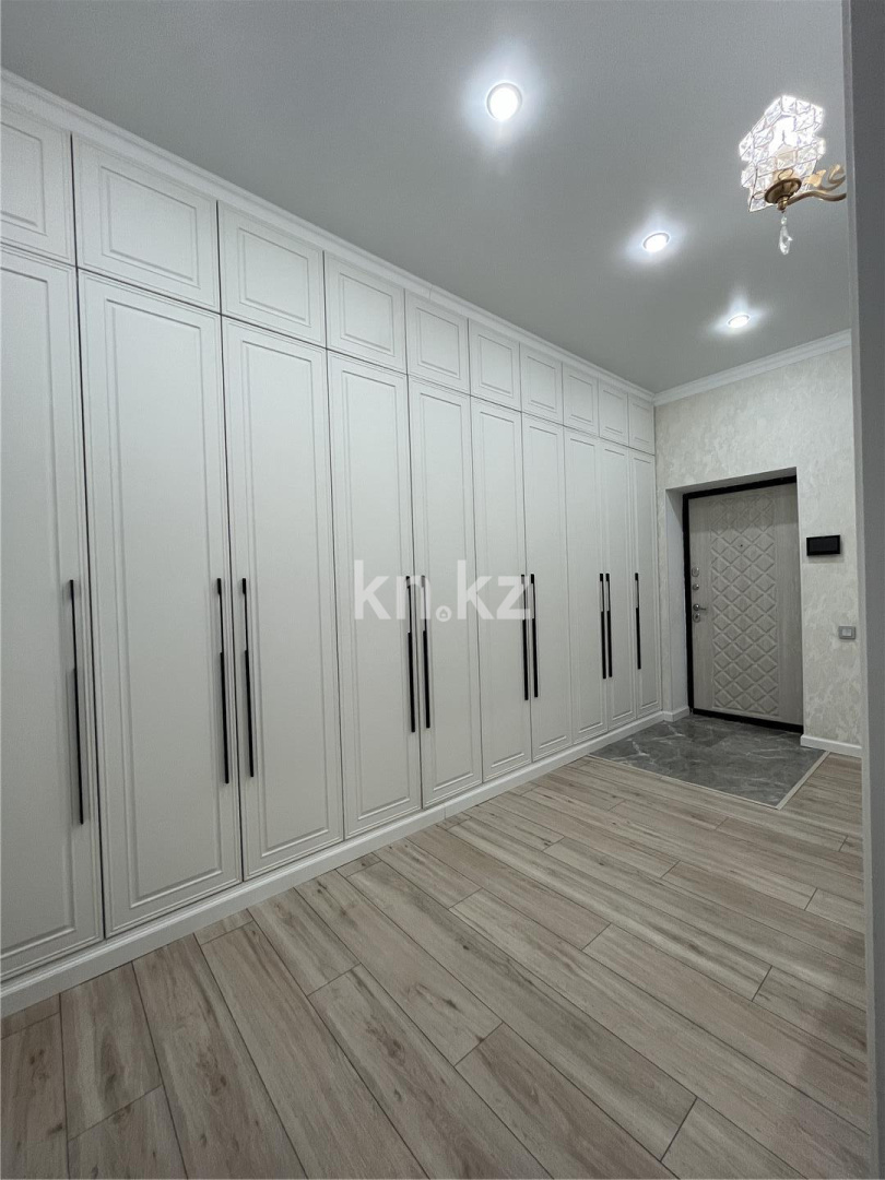 Продажа 2-комнатной квартиры, 64 м², ул. Ашимова в Караганде - фото 16