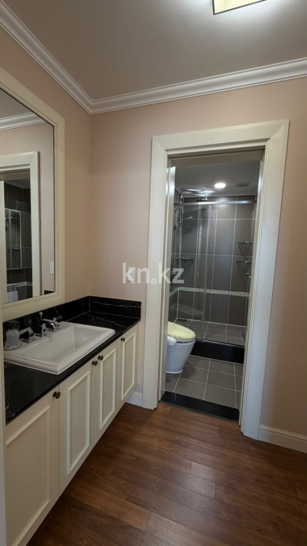 Аренда 4-комнатной квартиры, 225 м² в Астане - фото 27