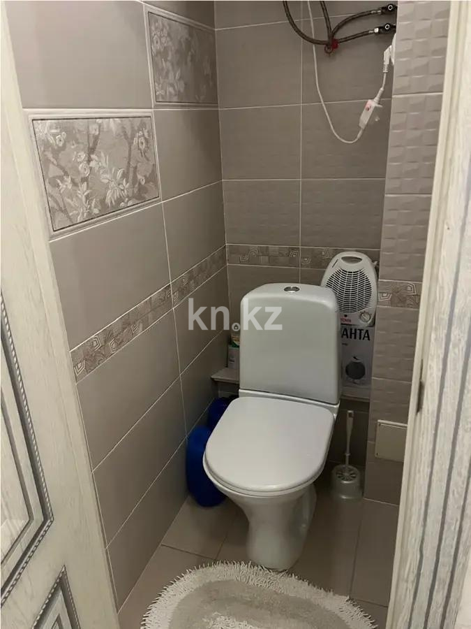 Продажа 1-комнатной квартиры, 38 м², мкр-н Гульдер-1, дом  15 в Караганде - фото 5