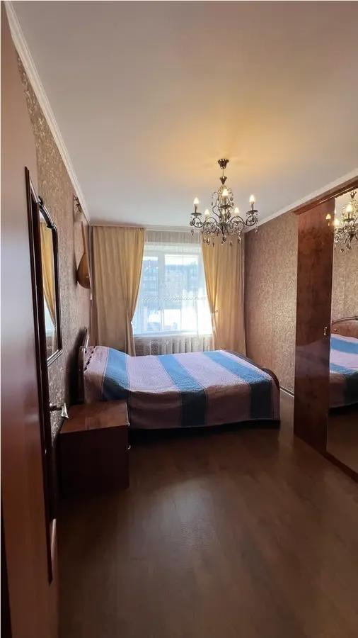 Продажа 3-комнатной квартиры, 63 м², мкр-н Голубые Пруды, дом  15 в Караганде - фото 2