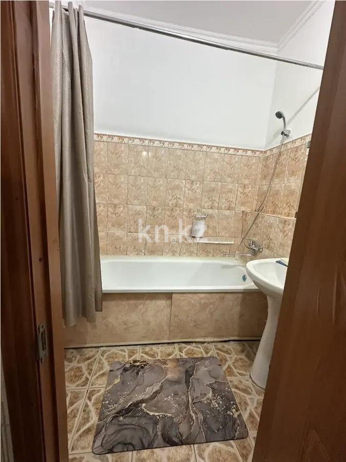 Продажа 1-комнатной квартиры, 39 м², мкр. Айнабулак-2, дом  80 в Алматы - фото 3