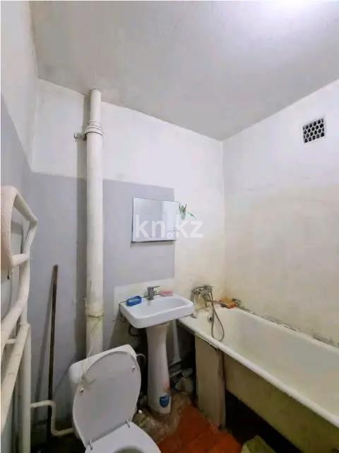 Продажа 3-комнатной квартиры, 60 м², мкр-н 1, дом  68 в Алматы - фото 4