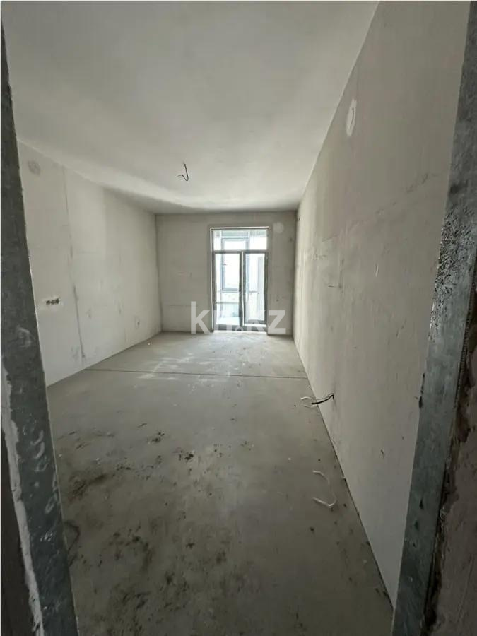 Продажа 3-комнатной квартиры, 127 м², ул. Жарокова, дом  218 в Алматы - фото 2