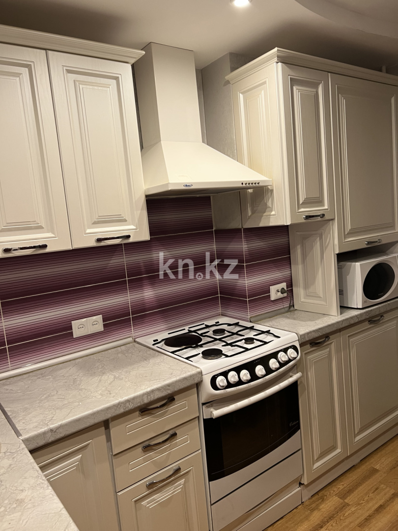 Аренда 4-комнатной квартиры, 74 м², пр. Республики, дом  18 в Караганде - фото 2