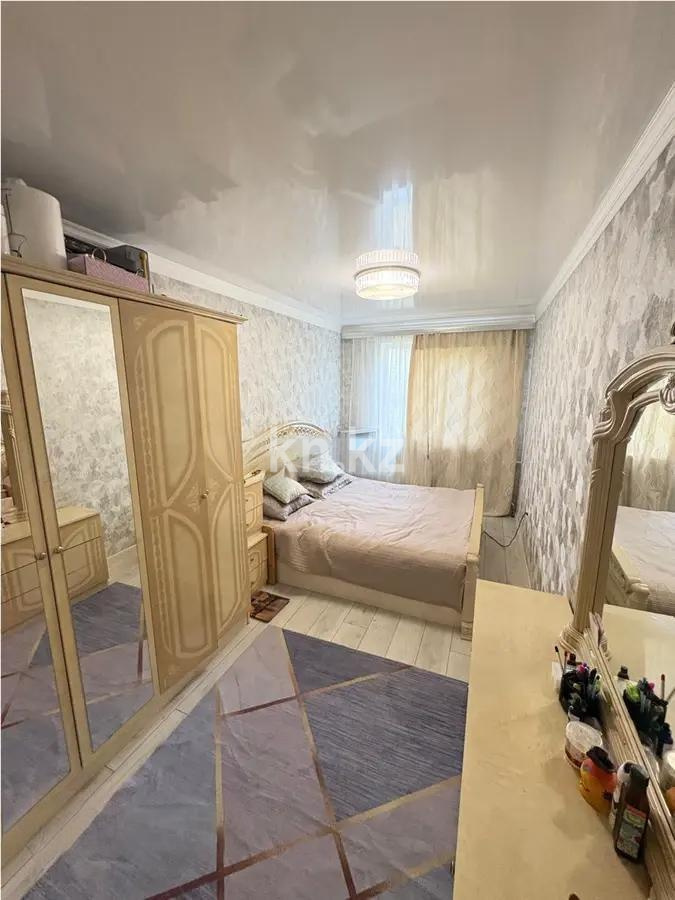 Продажа 3-комнатной квартиры, 57.5 м², 2 мкр., дом  14 в Алматы - фото 3