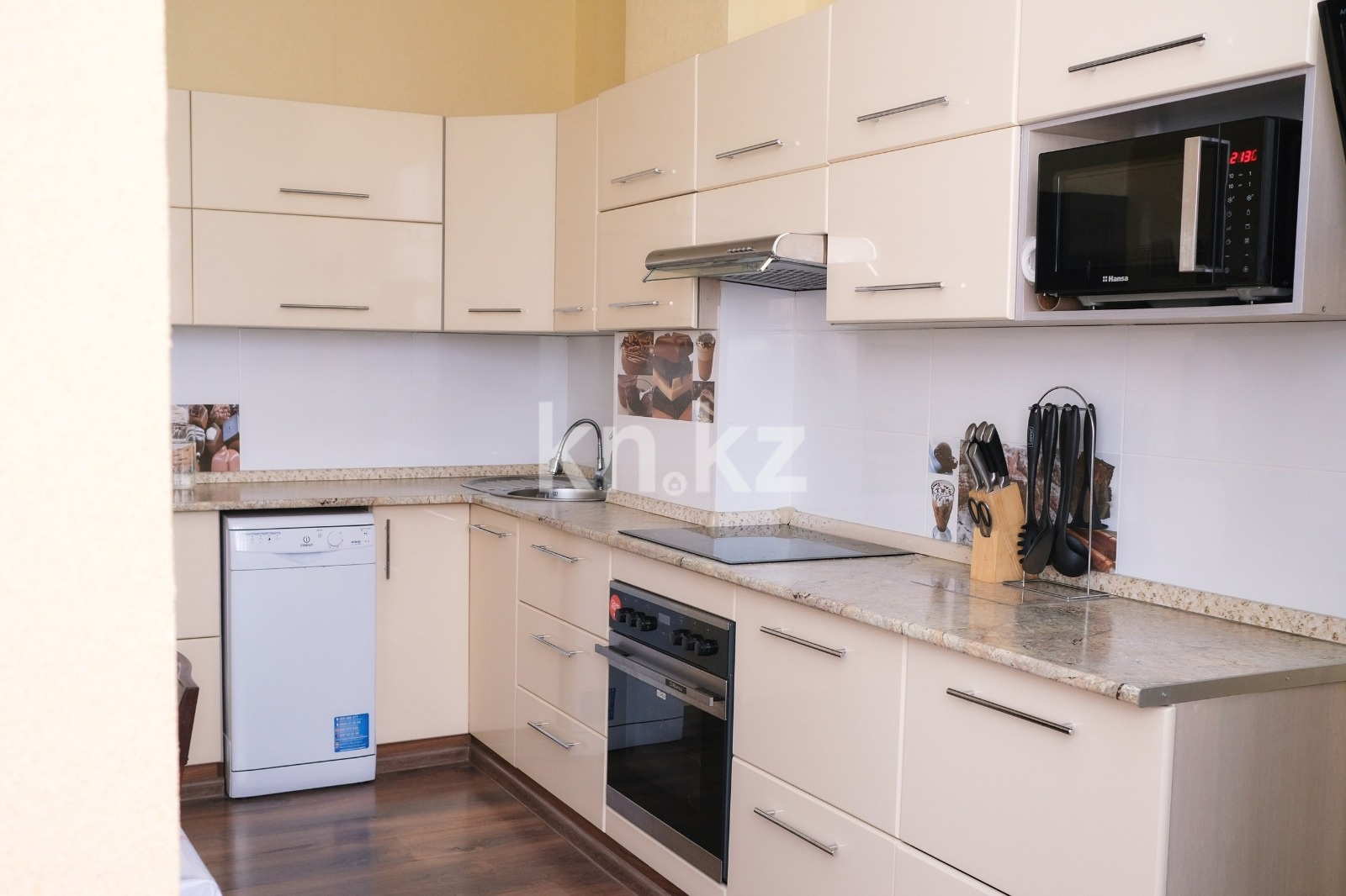 Продажа 3-комнатной квартиры, 158.3 м² в Караганде - фото 11