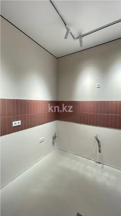 Продажа 1-комнатной квартиры, 39 м², мкр. Нуркент, дом  6/2 в Алматы - фото 2