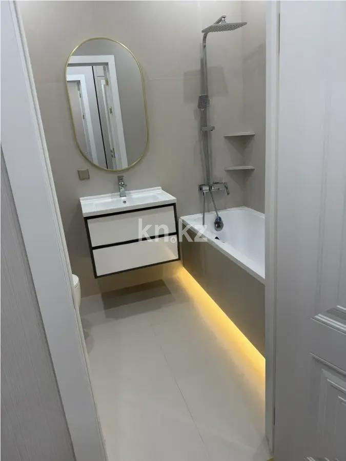 Продажа 1-комнатной квартиры, 38 м², ул. Е-15, дом  16 в Астане - фото 2