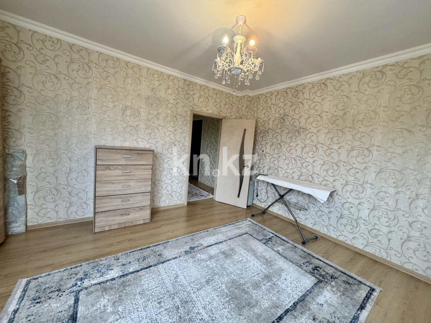 Продажа 2-комнатной квартиры, 77.3 м², пр. Республики, дом  40 в Караганде - фото 5