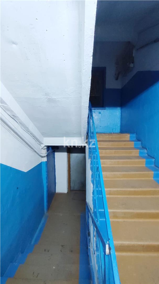 Продажа 3-комнатной квартиры, 57 м², мкр-н 13, дом  33 в Караганде - фото 4