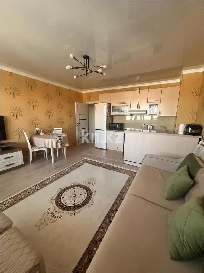 Продажа 2-комнатной квартиры, 55.6 м², ул. Толе би, дом  273/9 в Алматы