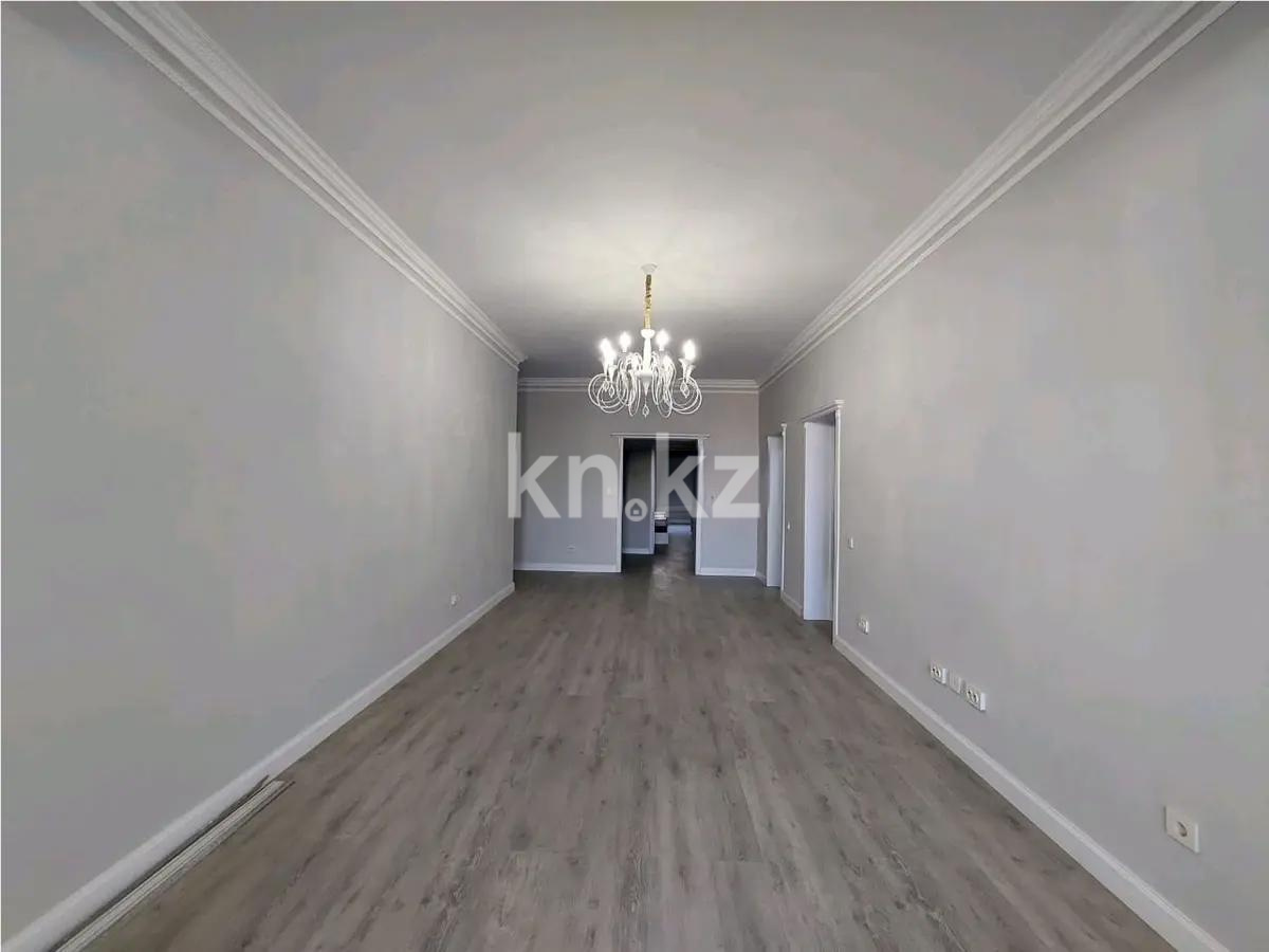 Продажа 3-комнатной квартиры, 117 м², ул. Абдуллиных, дом  28/1 в Алматы - фото 2