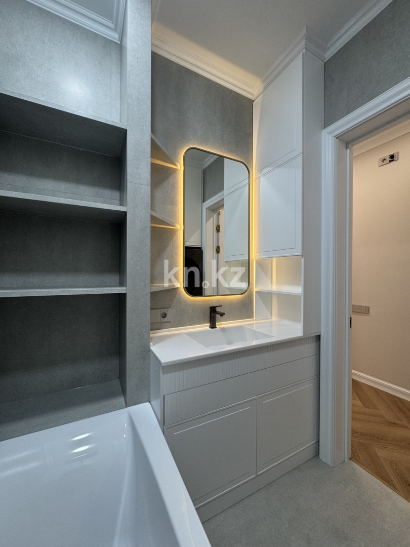 Продажа 3-комнатной квартиры, 115 м², ул. Утеген батыра, дом  11д в Алматы - фото 25