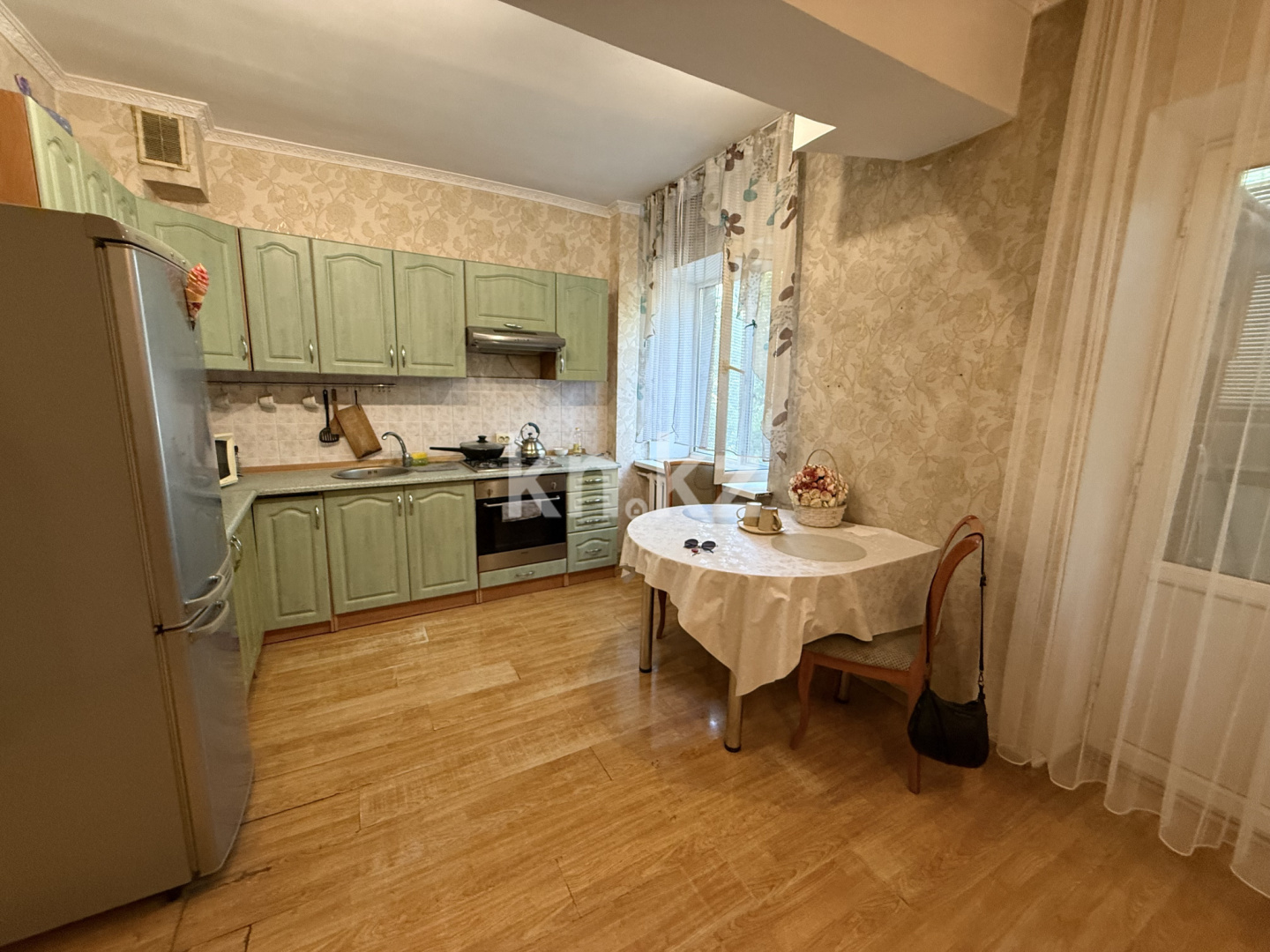 Продажа 1-комнатной квартиры, 40 м² в Алматы - фото 2