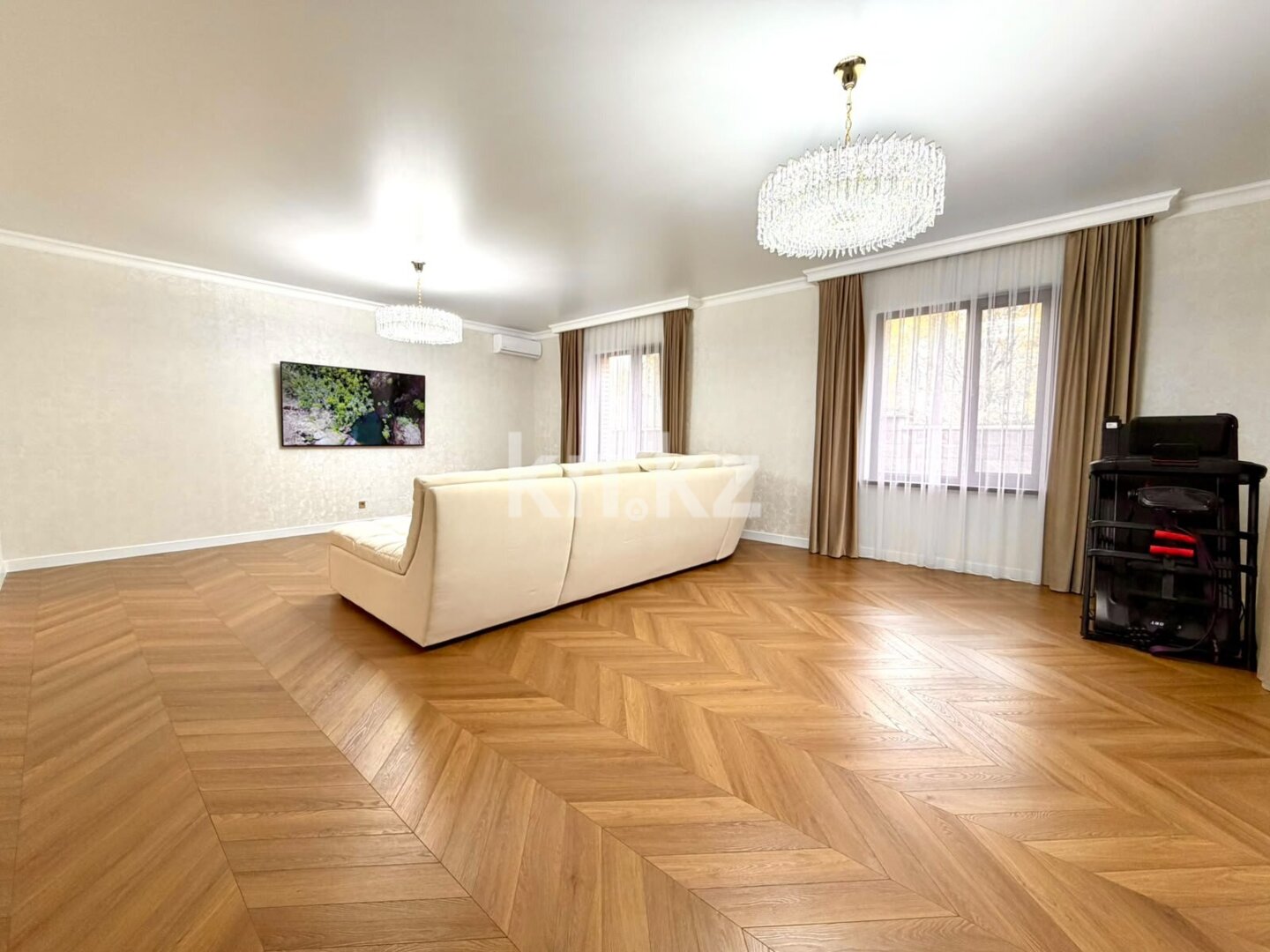 Продажа 5-комнатного дома, 250 м² в Алматинской области - фото 8