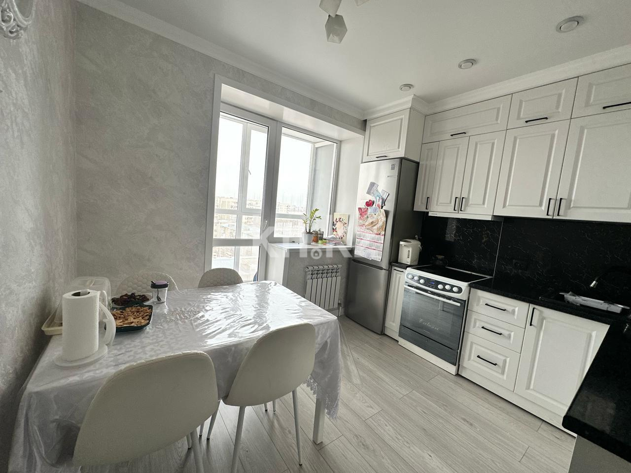 Продажа 3-комнатной квартиры, 86 м², ул. Гапеева, дом  17/4 в Караганде - фото 5