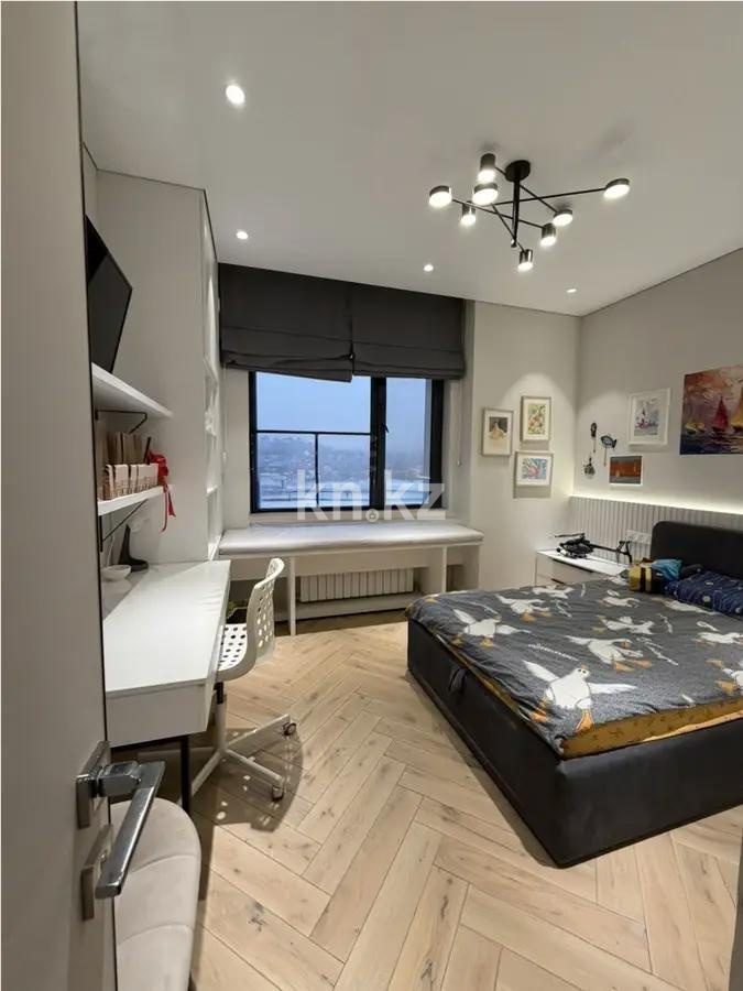 Продажа 4-комнатной квартиры, 138.5 м², ул. Кармысова, дом  84/2 в Алматы - фото 3